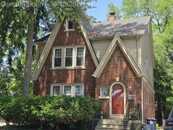 903 E 3rd Street E , Royal Oak, MI 48067