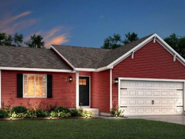 1100 Cedarwood Drive, Greenville, MI 48838