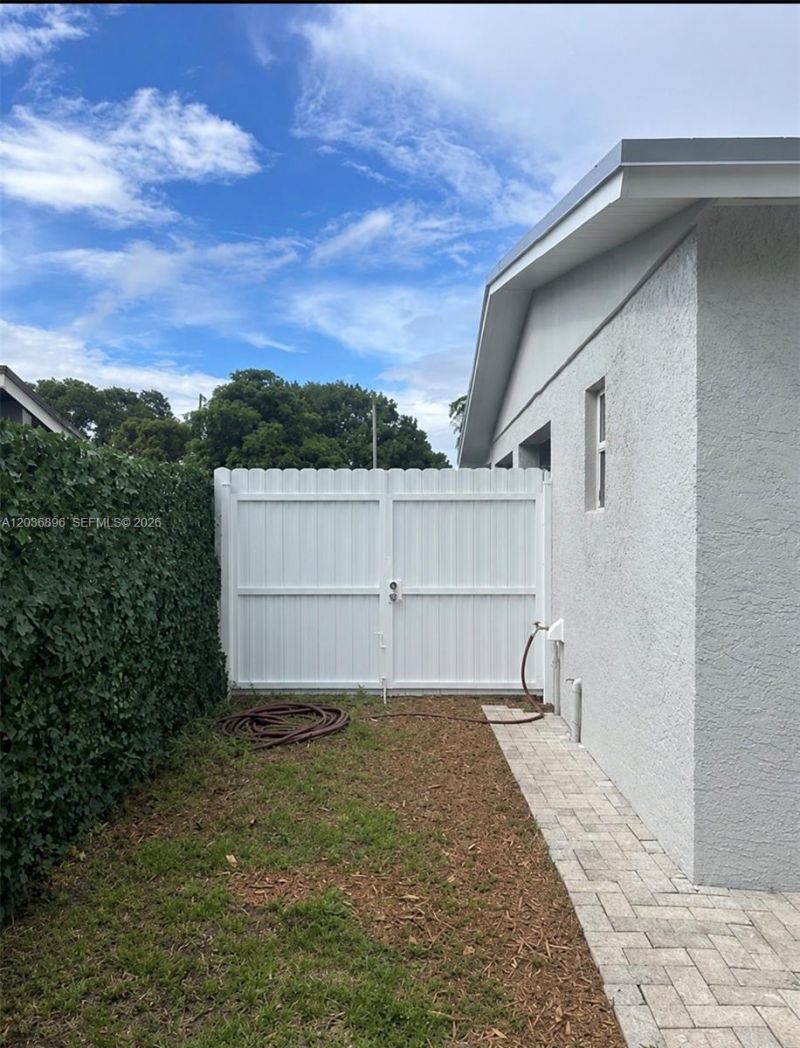 3040 NW 20th St , Fort Lauderdale, FL 33311 Photo
