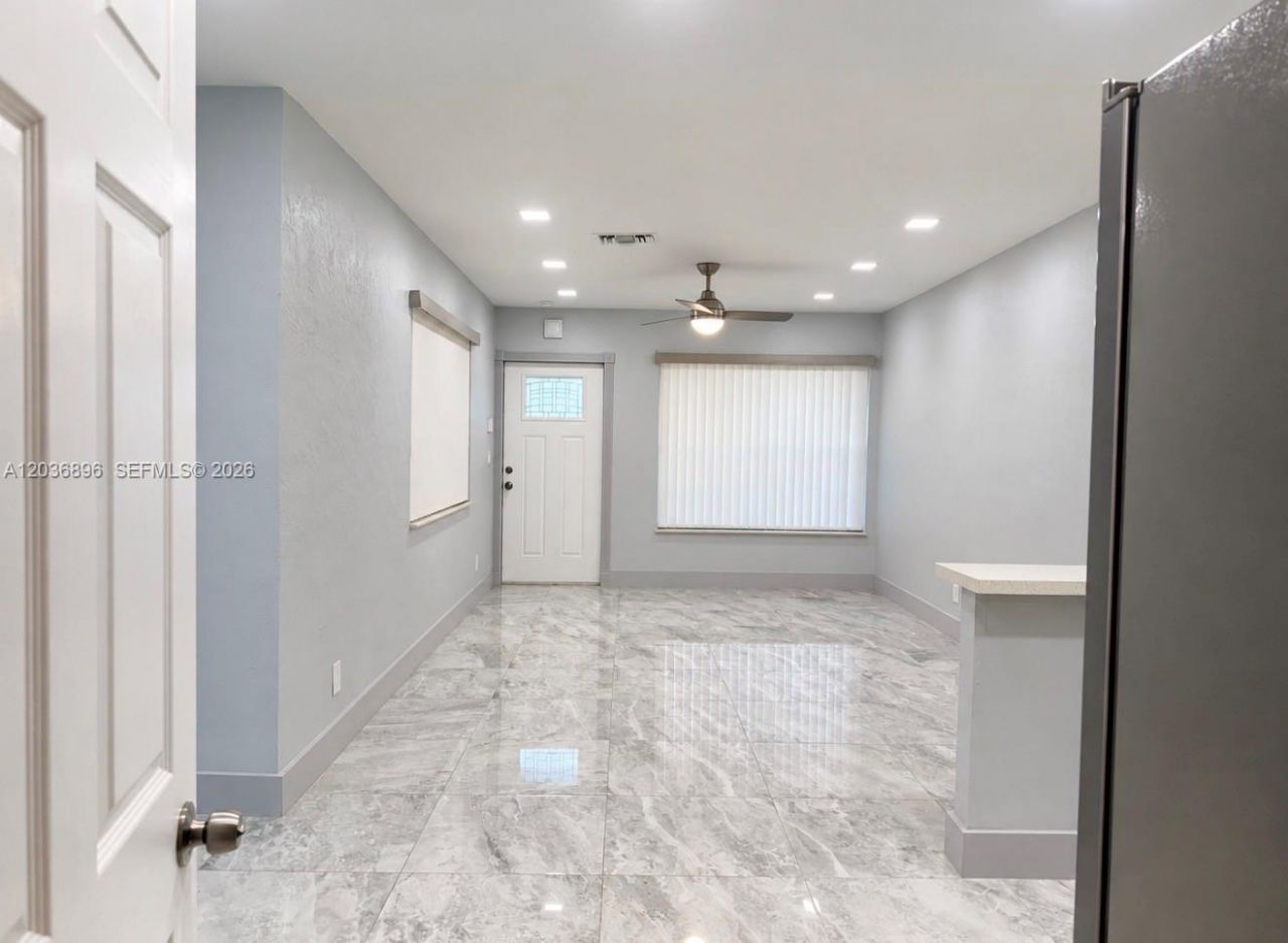 3040 NW 20th St, Fort Lauderdale, FL 33311 Photo