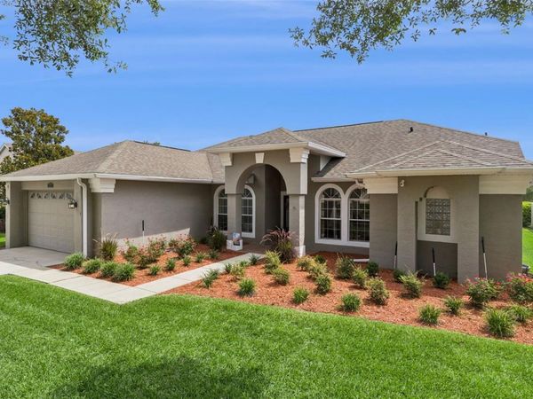 14319 ROXSHIRE DRIVE , ORLANDO, FL 32837