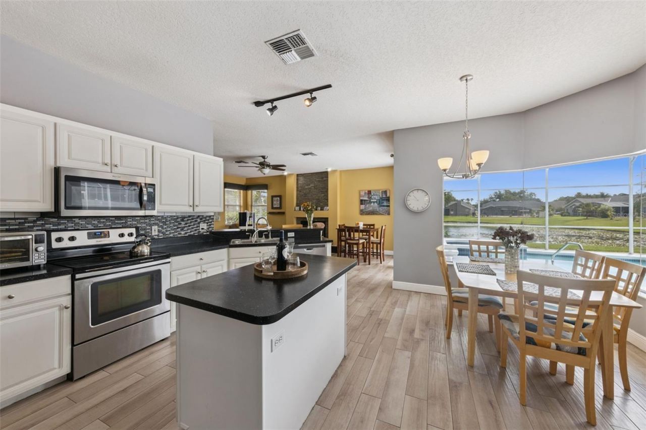 14319 Roxshire Drive, Orlando, FL 32837 Photo