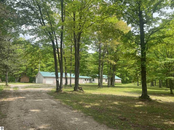 135 Montgomery Road, South Boardman, MI 49680