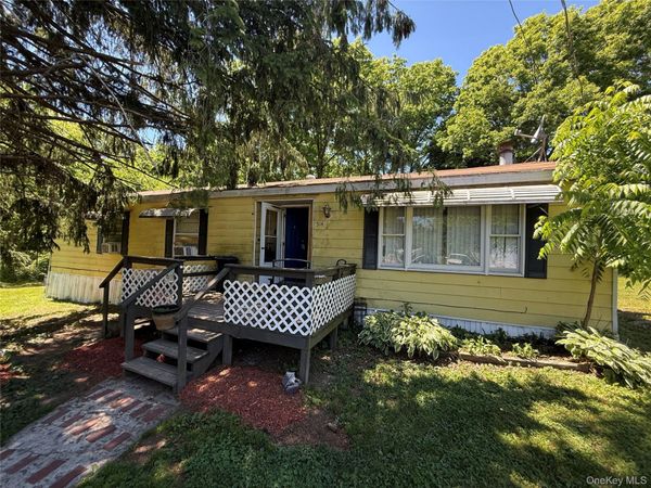 514 Mark Twain Drive , Walden, NY 12586