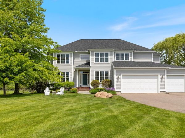 803 Nowland Farm Road, South Burlington, VT 05403