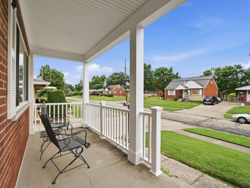 9374 Silva Drive, Cincinnati, OH 45251 Photo 3