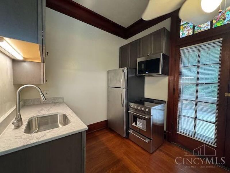 230 Rockdale Avenue, Cincinnati, OH 45229 Photo 6