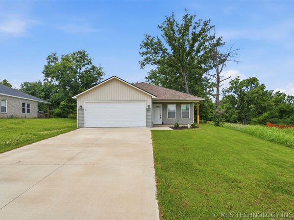 896 S Snyder Springs Loop , Watts, OK 74338