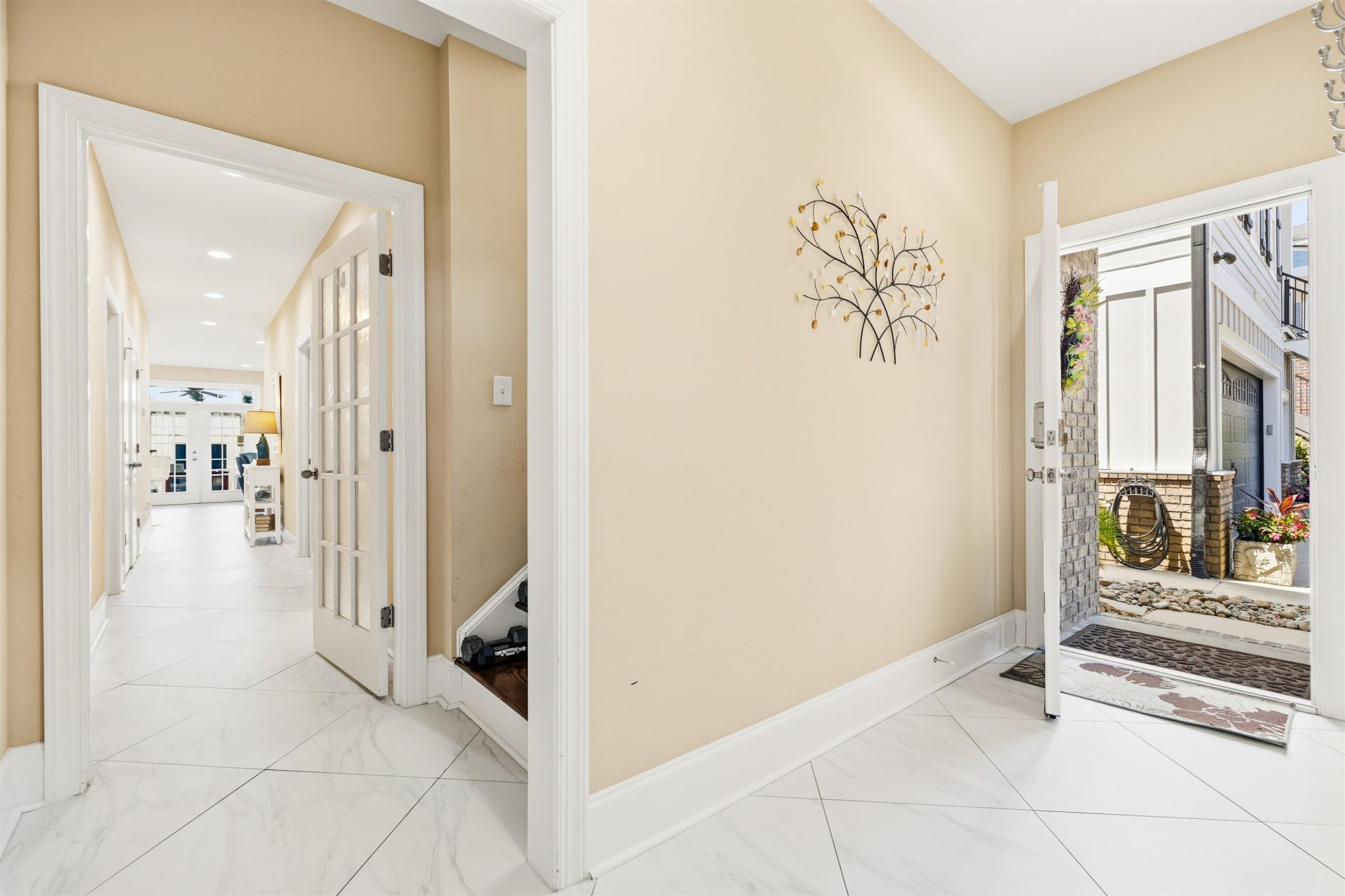 449 Saint Julian Ln. Photo 25