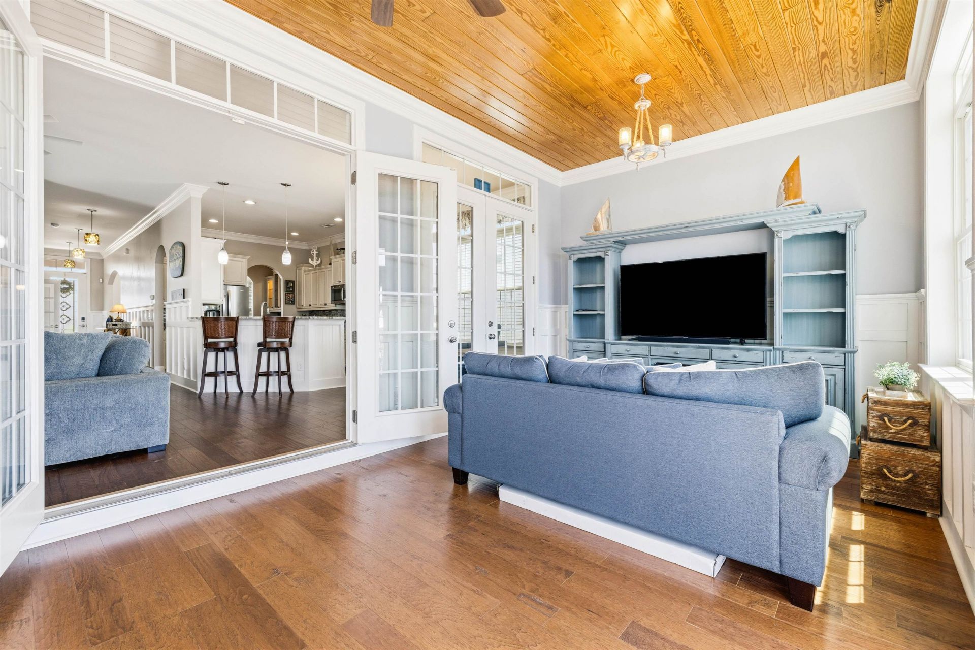 449 Saint Julian Ln. Photo 9