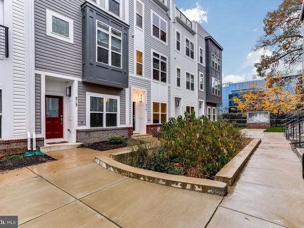 215 WESLEY BROWN LANE, ANNAPOLIS, MD 21401