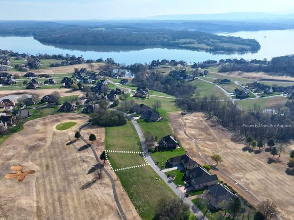 250 Osprey Circle , Vonore, TN 37885