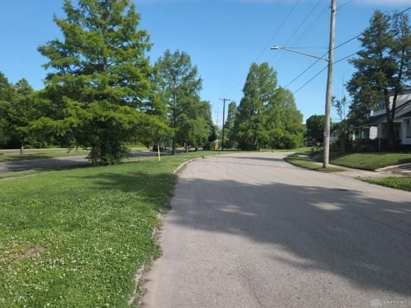 917 Maplehurst Avenue, Dayton, OH 45402 Photo 6