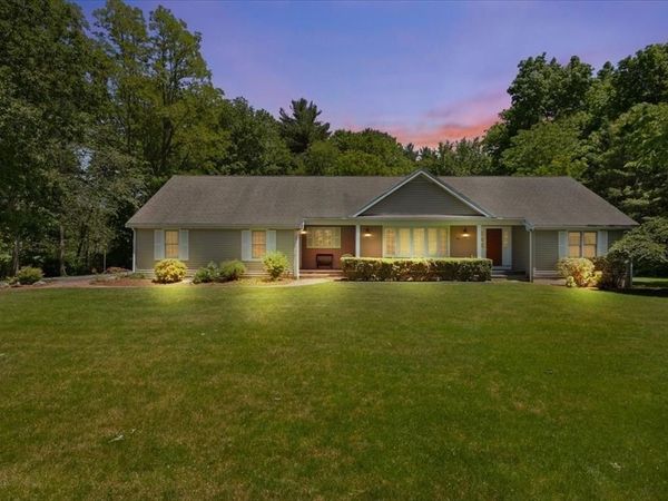 68 Middleboro Ave, Taunton, MA 02780