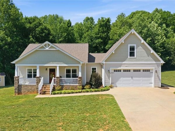 1037 Shenandoah Trail , Boonville, NC 27011