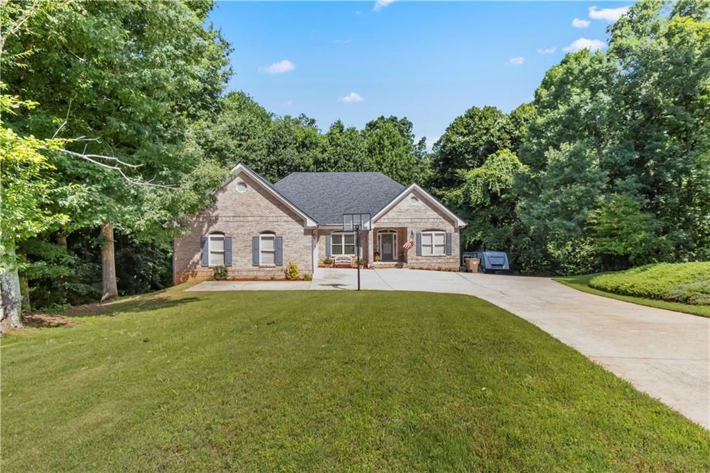 6426 Kettle Creek Way, Flowery Branch, GA 30542 Main Photo