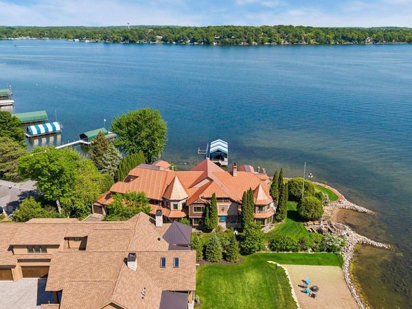 4100 Enchanted Lane , Mound, MN 55364