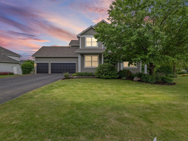 618 Tupelo Way , Chaska, MN 55318