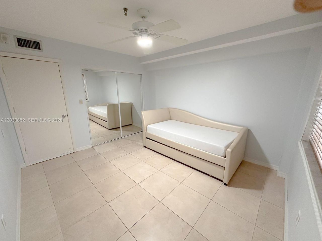 250 181st Dr, Unit 108, Sunny Isles Beach, FL 33160 Photo