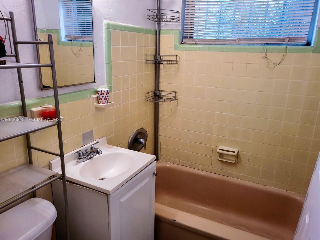 1225 NW 127th St, North Miami, FL 33167 Photo