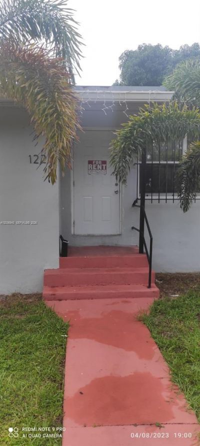 1225 NW 127th St, North Miami, FL 33167 Photo