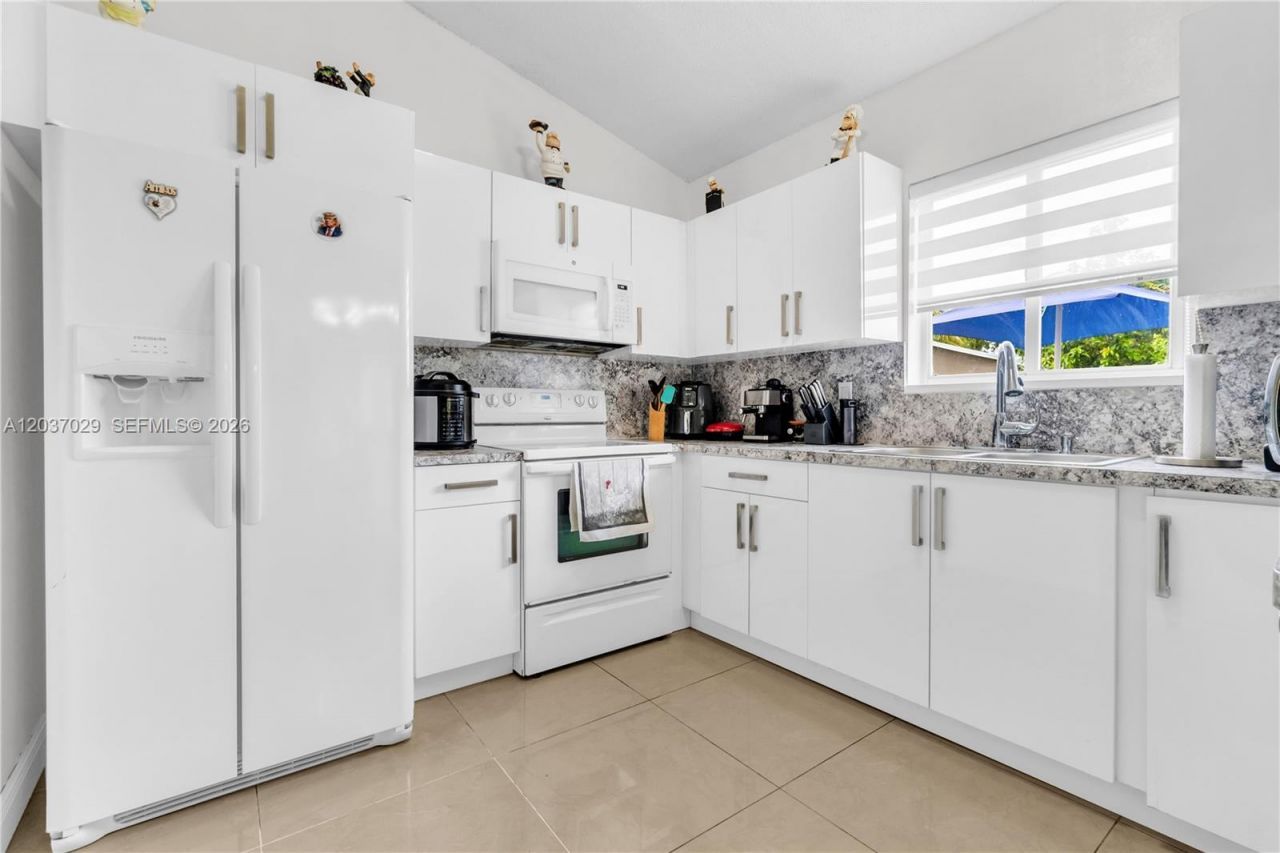 13572 SW 285th Ter, Homestead, FL 33033 Photo