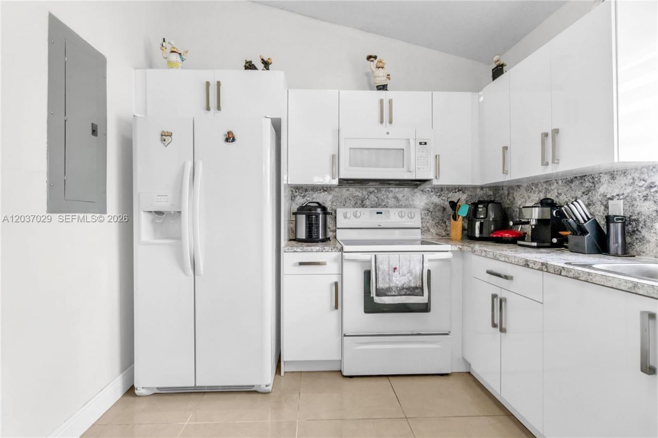 13572 SW 285th Ter, Homestead, FL 33033 Photo