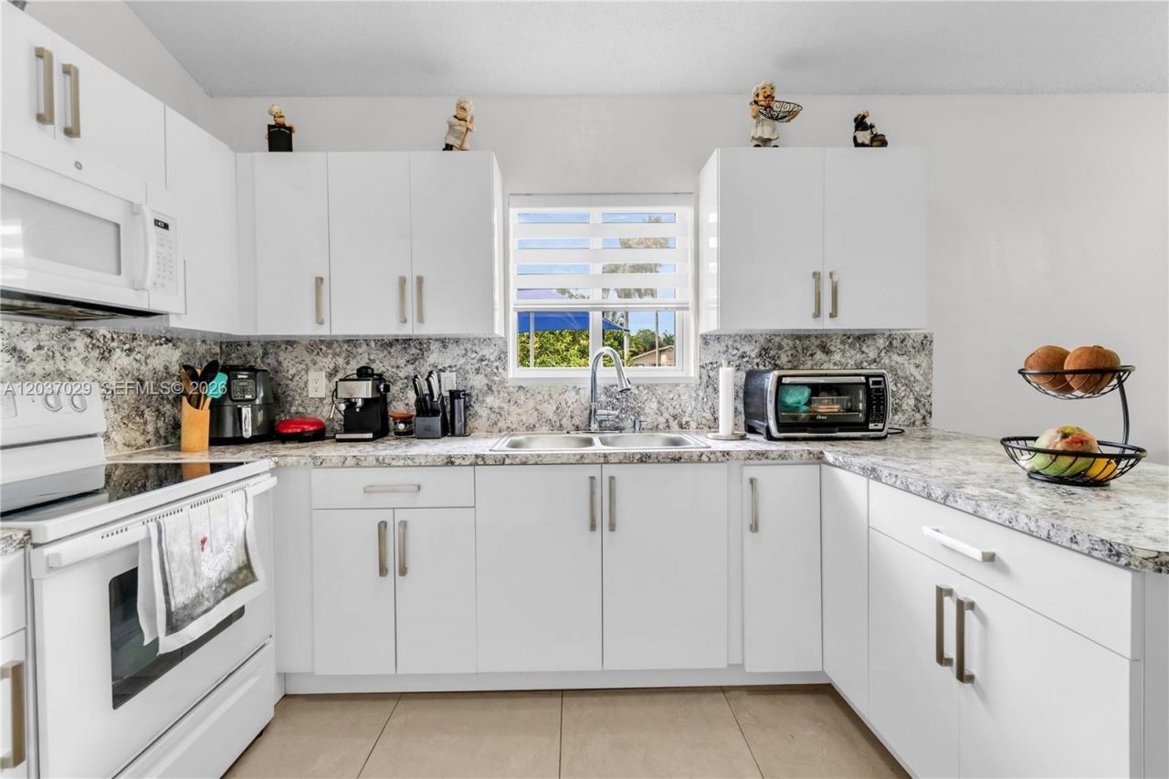13572 SW 285th Ter, Homestead, FL 33033 Photo