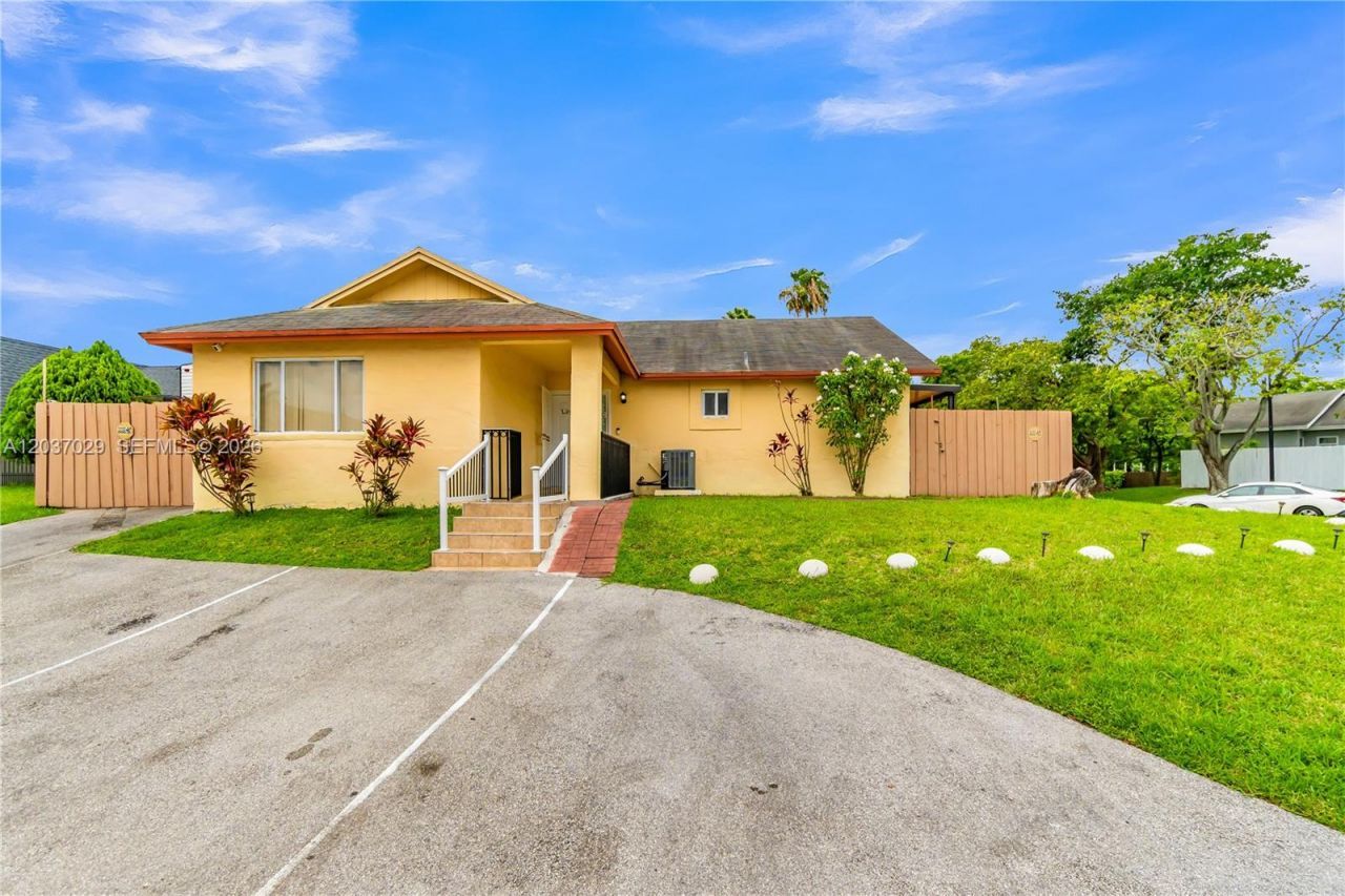 13572 SW 285th Ter, Homestead, FL 33033 Photo
