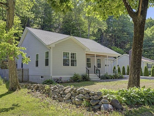 573 Federal Street, Belchertown, MA 01007