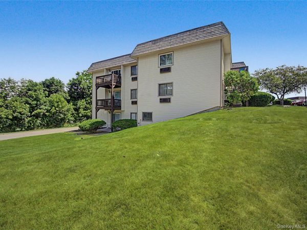 25 Village Park Drive , Unit 2F, Fishkill, NY 12524