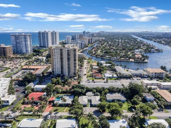 3218 SE 11th Street, Unit B, Pompano Beach, FL 33062