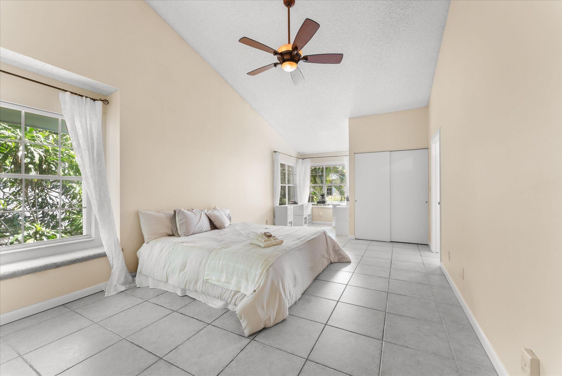 21400 Tudor Drive, Boca Raton, FL 33486 Photo