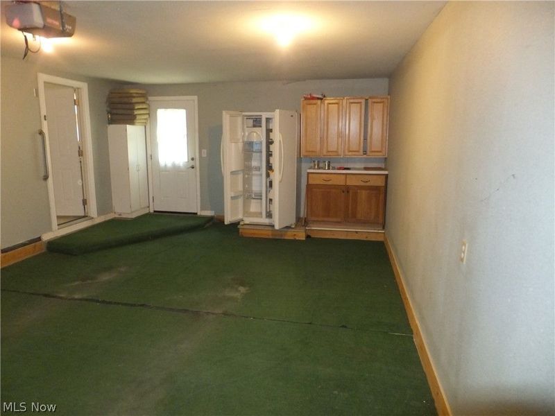 4641 E Lake Road, Sheffield Lake, OH 44054 Photo 12