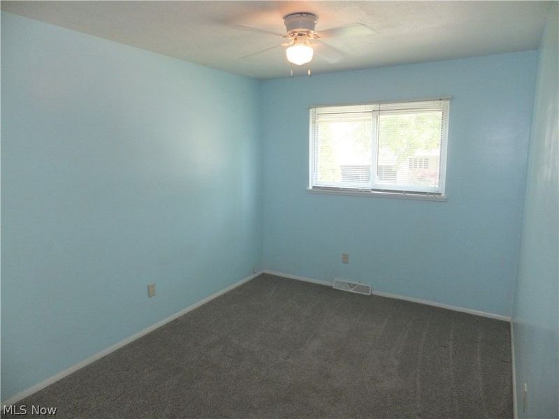 4641 E Lake Road, Sheffield Lake, OH 44054 Photo 9