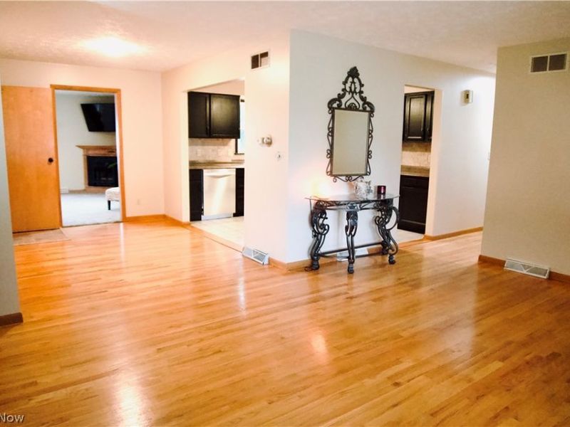 3415 Darbyshire Drive, Canfield, OH 44406 Photo 5