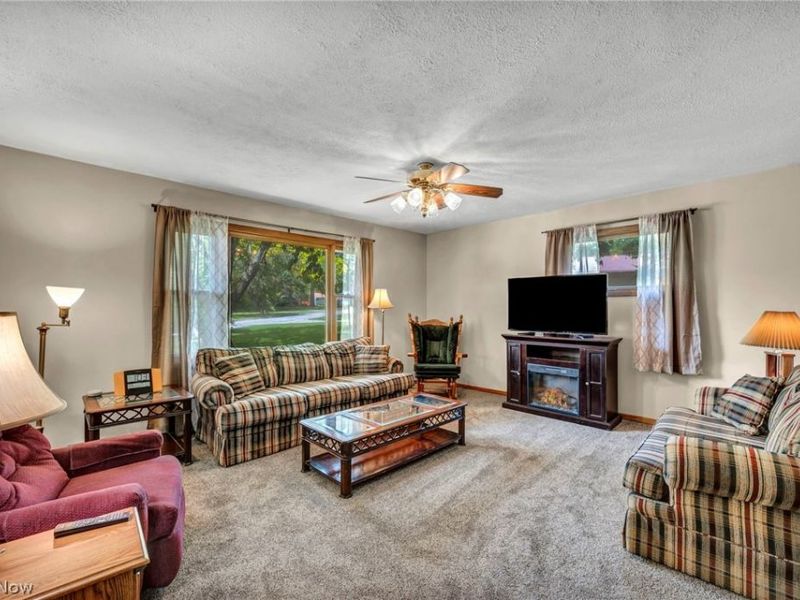 295 Hillsdale Circle, Wadsworth, OH 44281 Photo 9