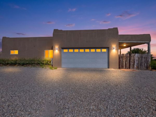 7 Lauro Road, Santa Fe, NM 87508