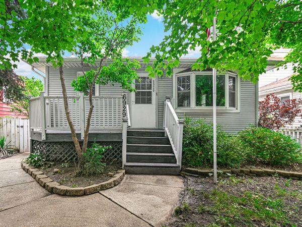6929 S Mccook Avenue , Hammond, IN 46323