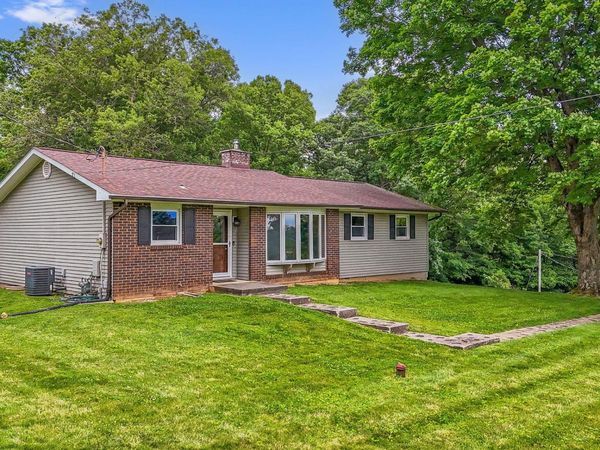 1144 Rainbow Drive NW, Lancaster, OH 43130