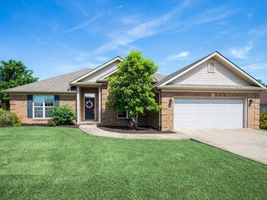 117 Lost Tree Drive, Georgetown, KY 40324