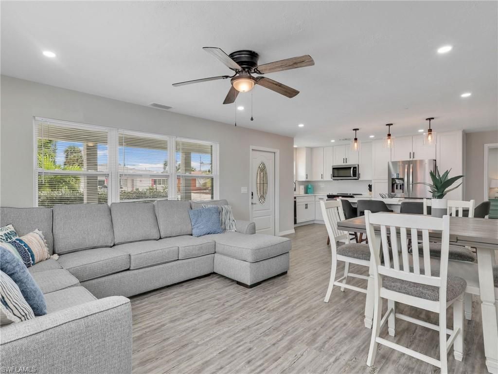 195 Hibiscus Dr , Fort Myers Beach, FL 33931 Photo