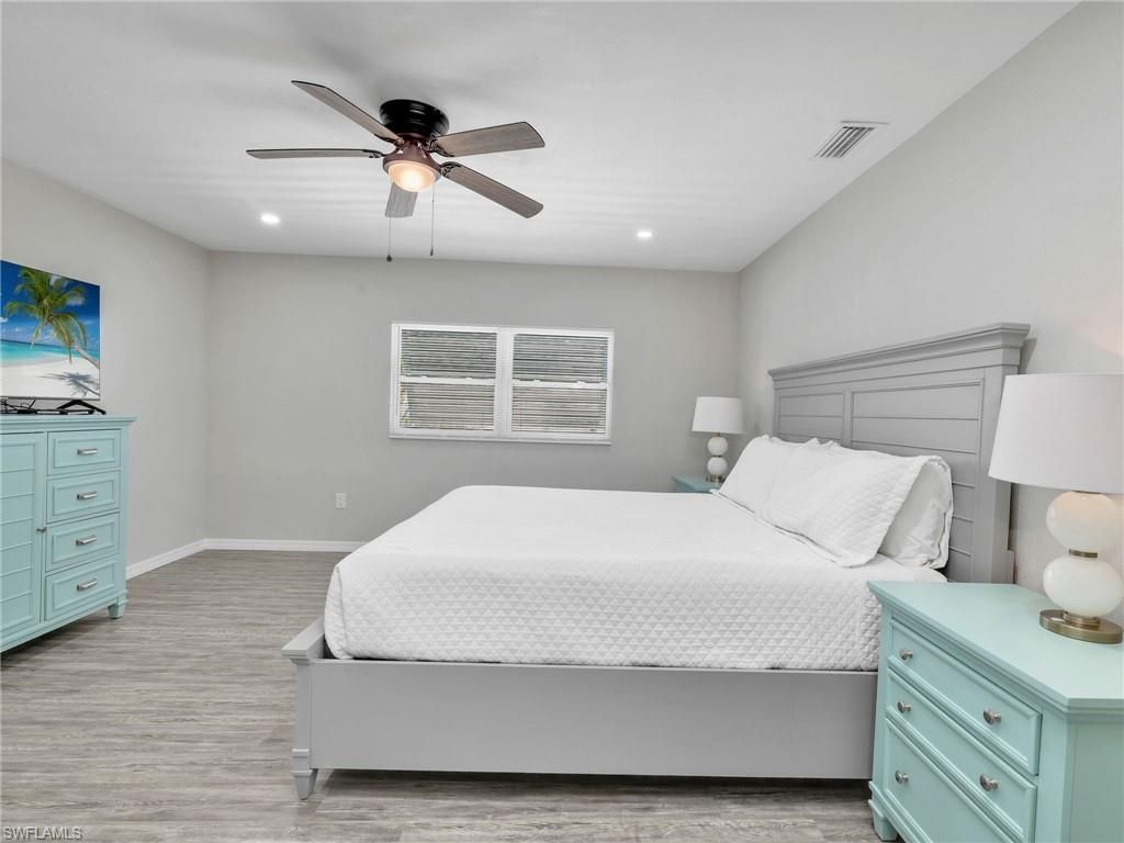 195 Hibiscus Dr , Fort Myers Beach, FL 33931 Photo