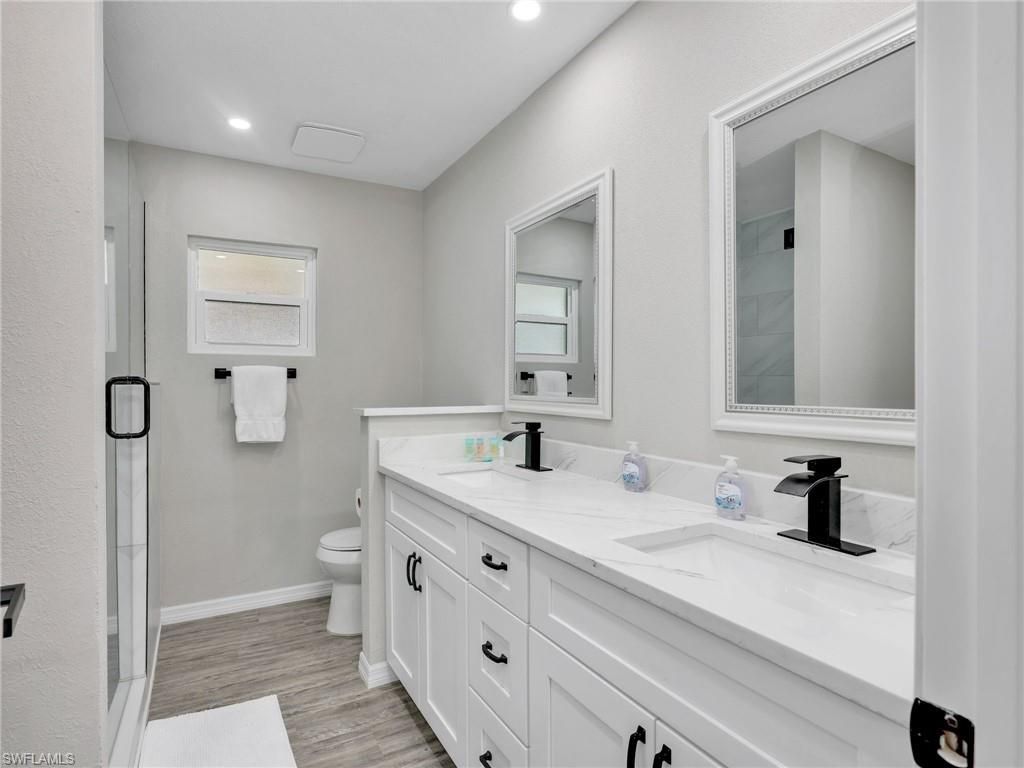 195 Hibiscus Dr , Fort Myers Beach, FL 33931 Photo
