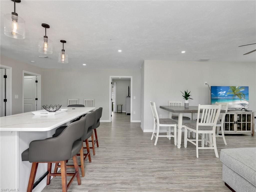 195 Hibiscus Dr , Fort Myers Beach, FL 33931 Photo
