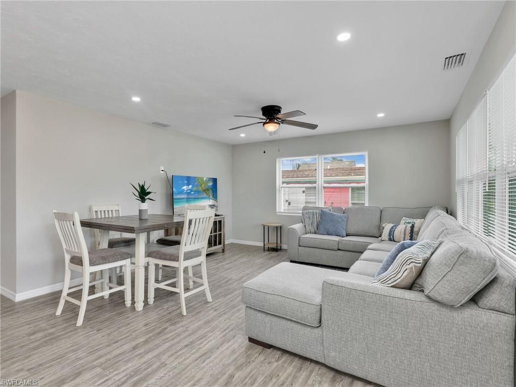 195 Hibiscus Dr , Fort Myers Beach, FL 33931 Photo