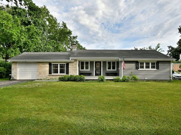 511 Everett Avenue , Crystal Lake, IL 60014