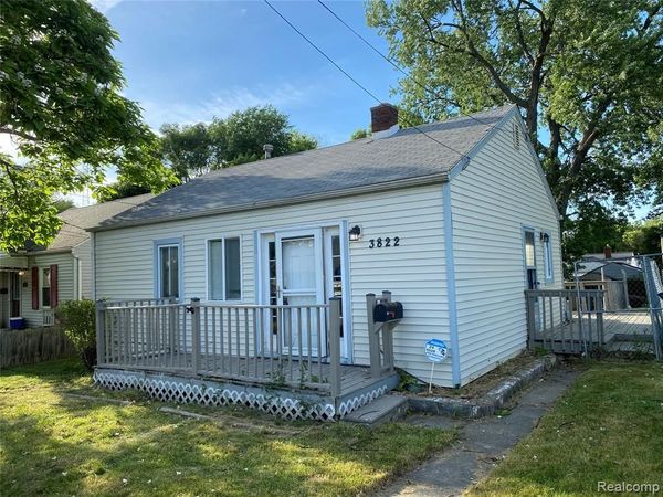 3822 Larchmont Street , Flint, MI 48532