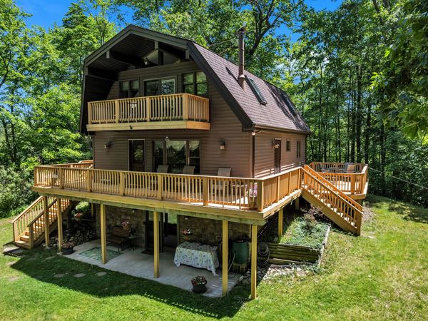 17777 Cavanaugh Lake Road, Chelsea, MI 48118