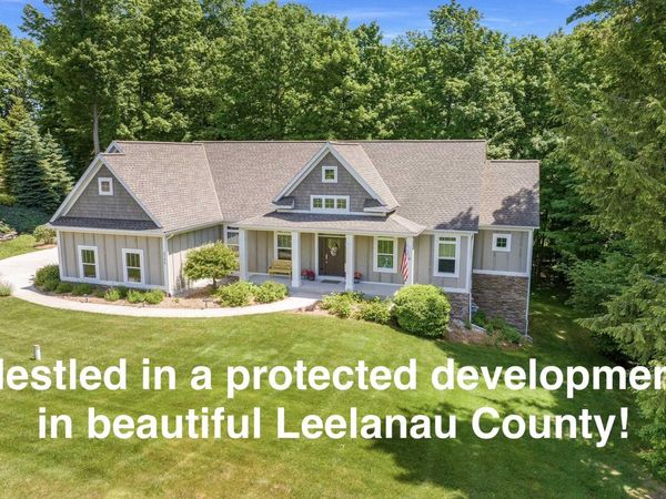 9390 Summerfield Drive E, Unit 15, Traverse City, MI 49684